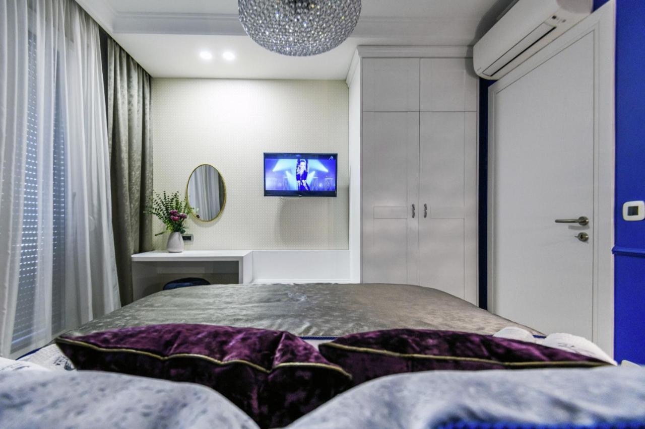 Divine Luxury Apartment Purple Zara Esterno foto