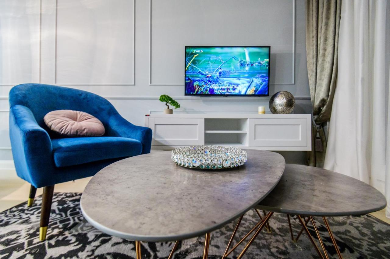 Divine Luxury Apartment Purple Zara Esterno foto