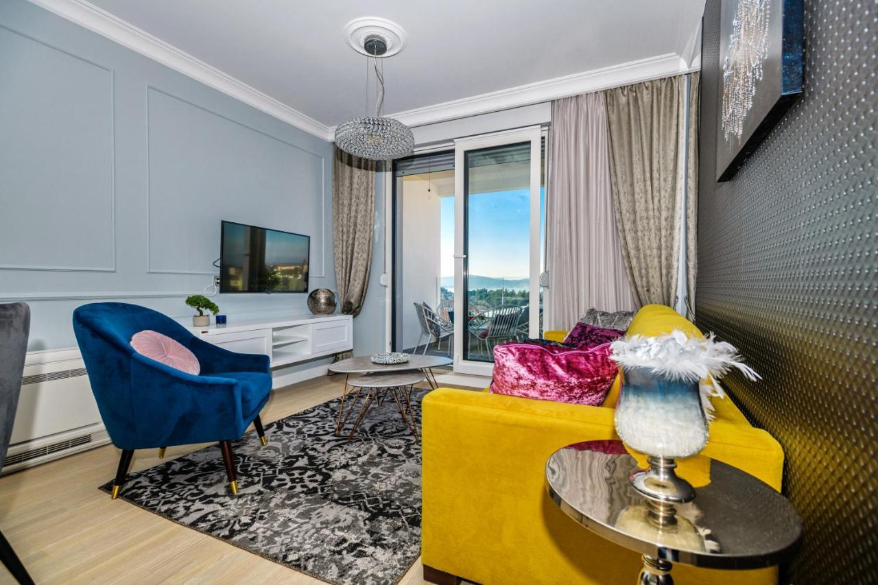 Divine Luxury Apartment Purple Zara Esterno foto