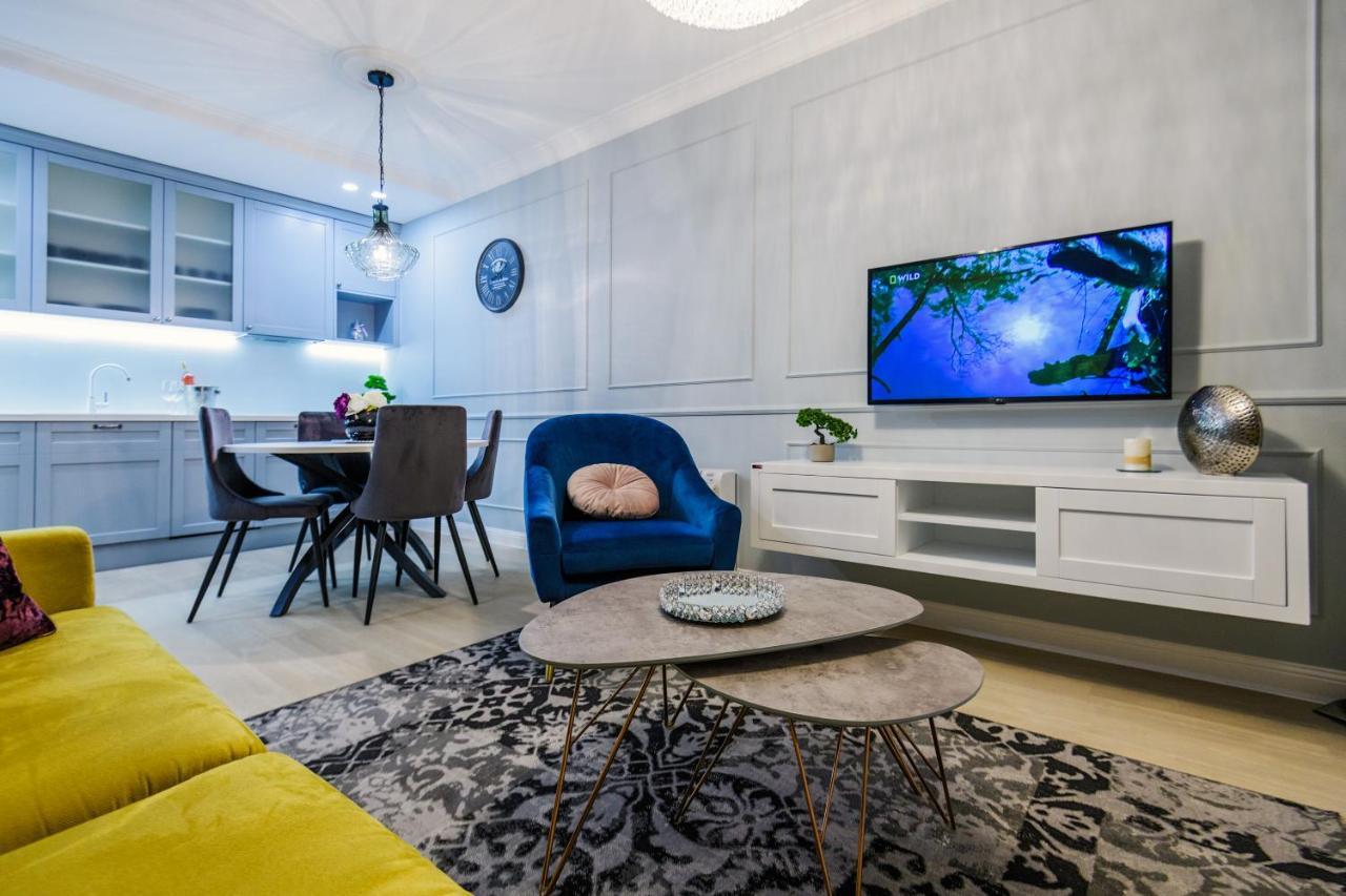 Divine Luxury Apartment Purple Zara Esterno foto