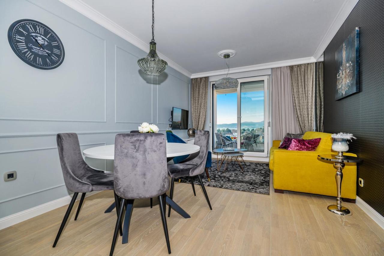Divine Luxury Apartment Purple Zara Esterno foto