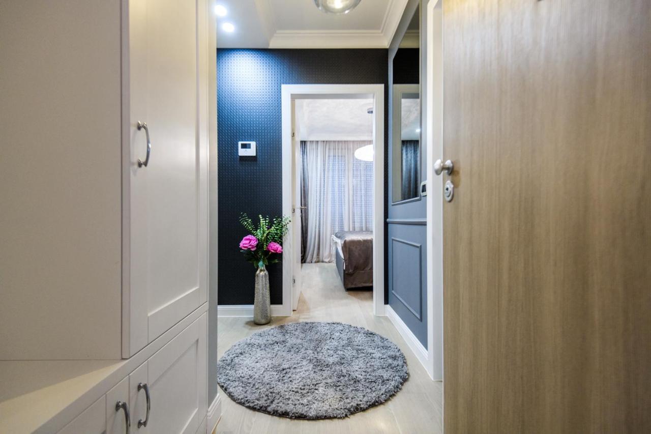 Divine Luxury Apartment Purple Zara Esterno foto